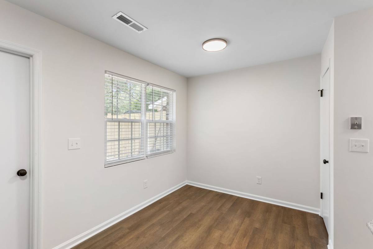 Townhouse for rent at 270 Fleming Rd, Charleston, SC 29412