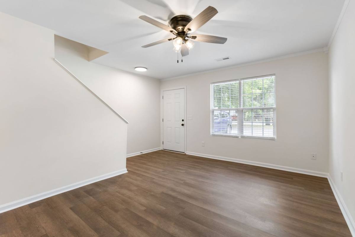 Townhouse for rent at 270 Fleming Rd, Charleston, SC 29412