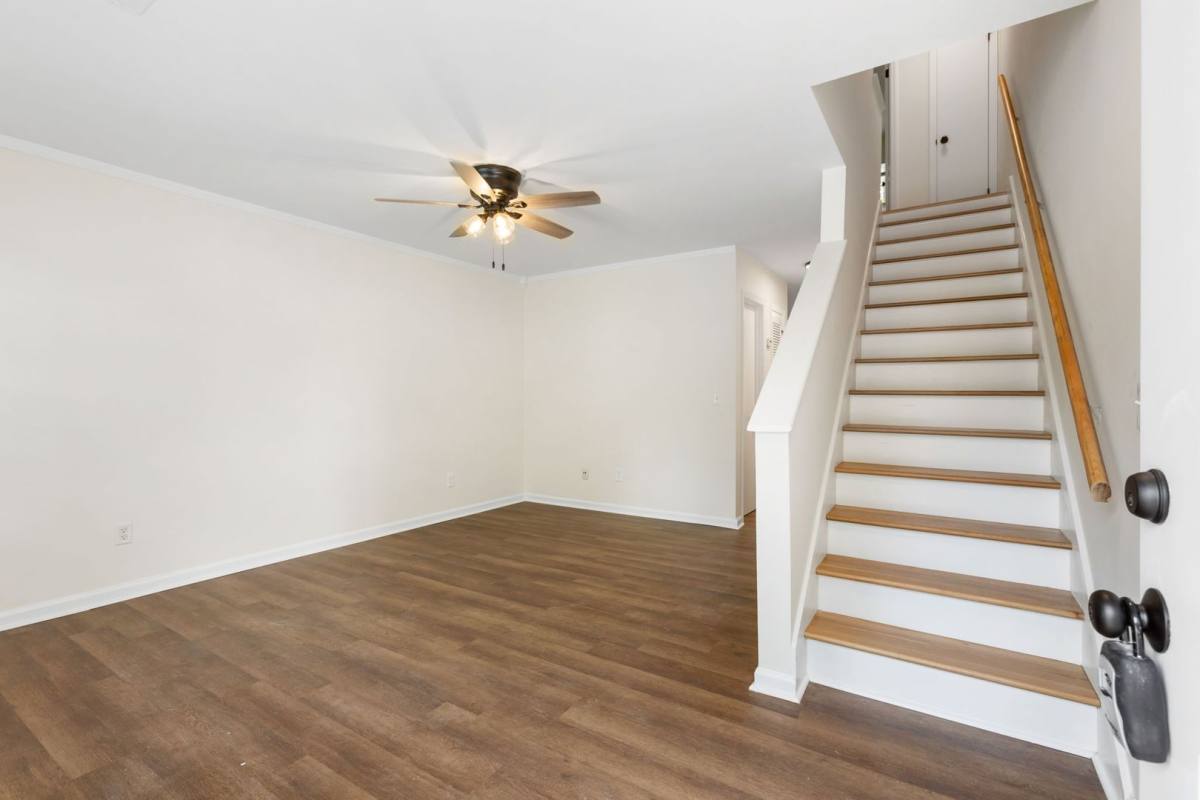 Townhouse for rent at 270 Fleming Rd, Charleston, SC 29412