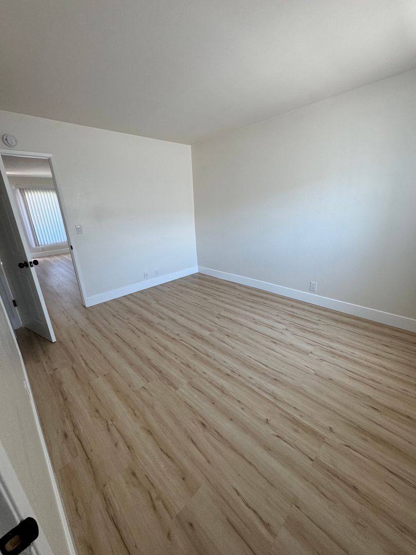 Apartment for rent at 3528 - 3530 Emerald St, Torrance, CA 90503