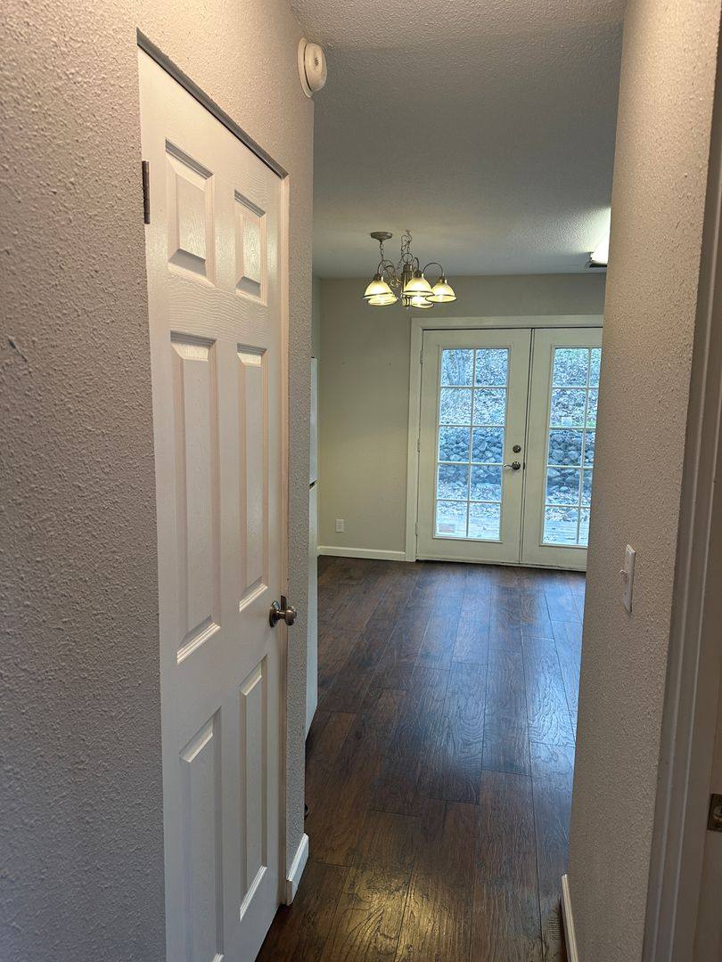 Townhouse for rent at 1295 Elegante Lane, Anchorage, AK 99501