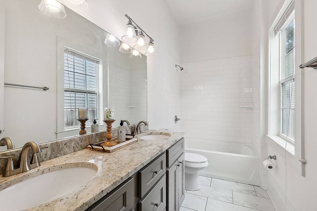 Apartment for rent at 2123 S Liberty St, New Orleans, LA 70113