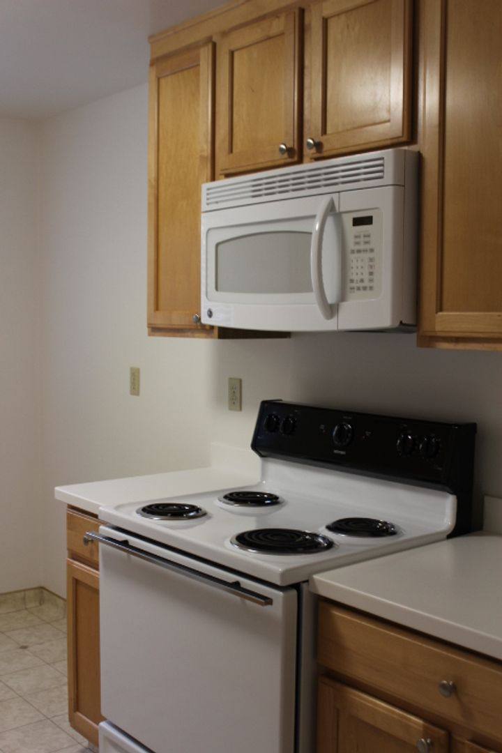 Apartment for rent at 19 Crystal Springs Rd, San Mateo, CA 94402
