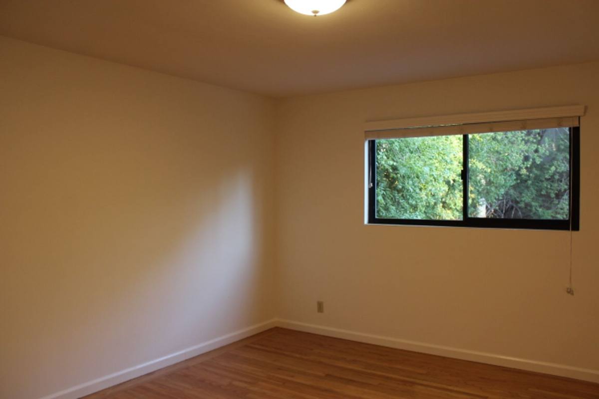 Apartment for rent at 19 Crystal Springs Rd, San Mateo, CA 94402