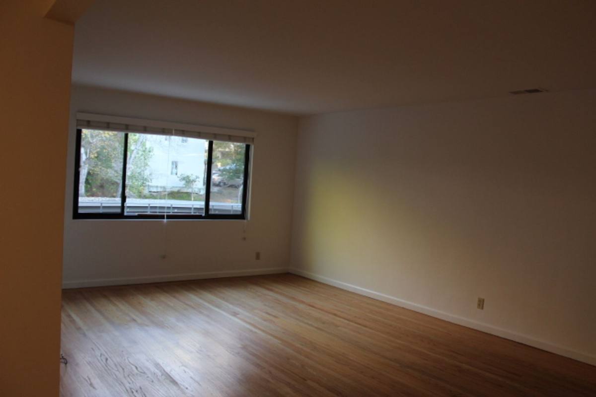Apartment for rent at 19 Crystal Springs Rd, San Mateo, CA 94402