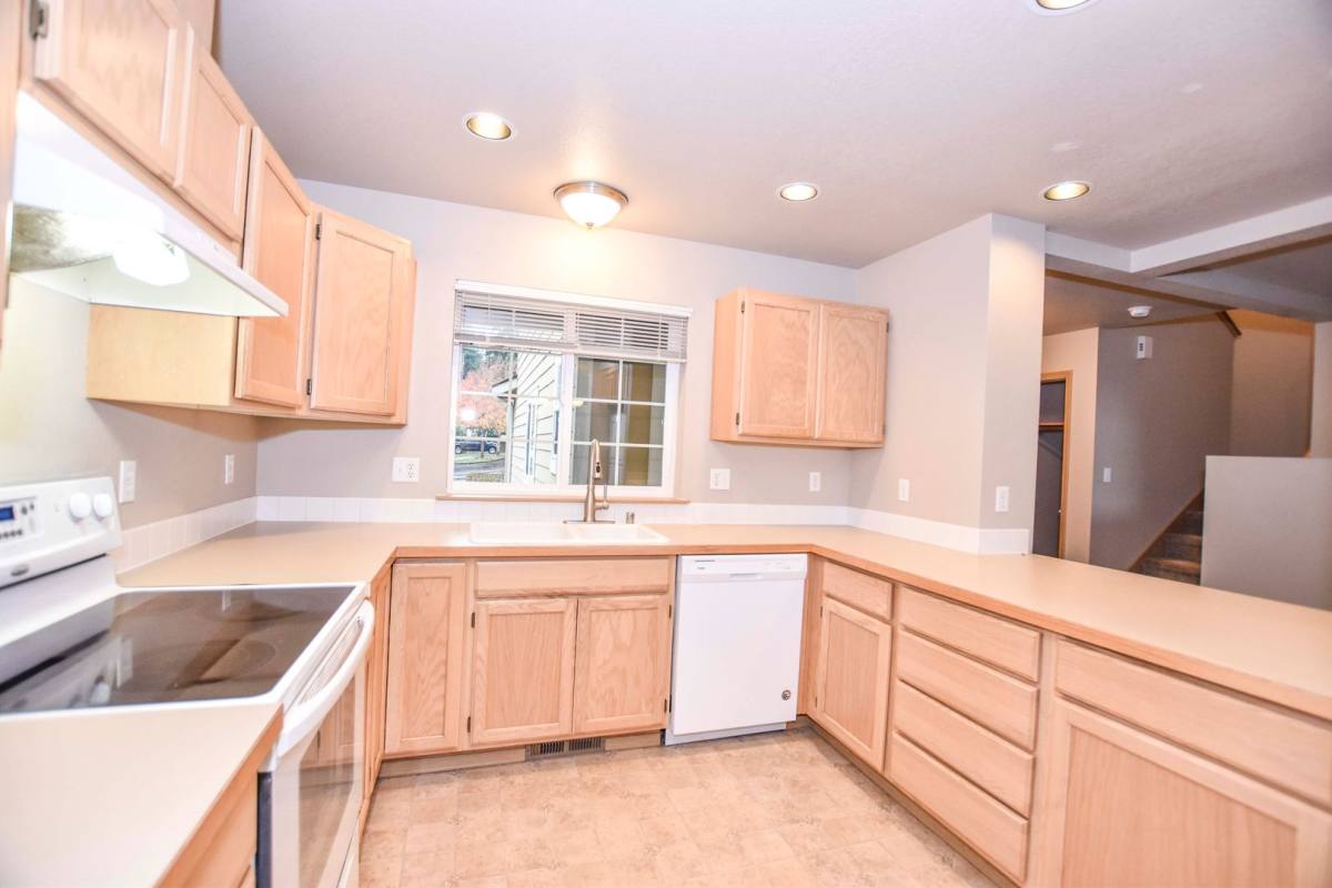 House for rent at 1320 Mills Landing Court SE, Lacey, WA 98503