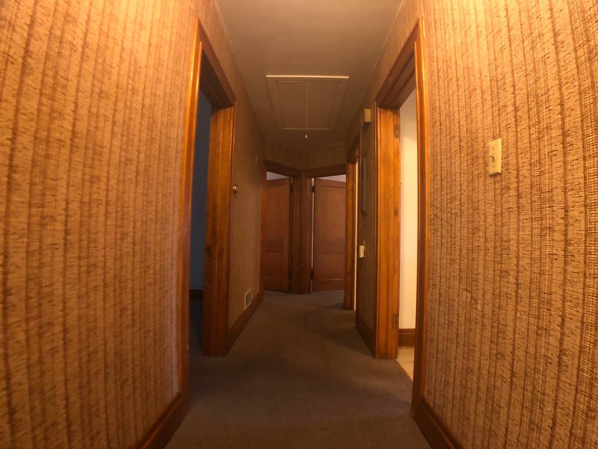 Apartment for rent at 598 E Maiden St, Washington, PA 15301