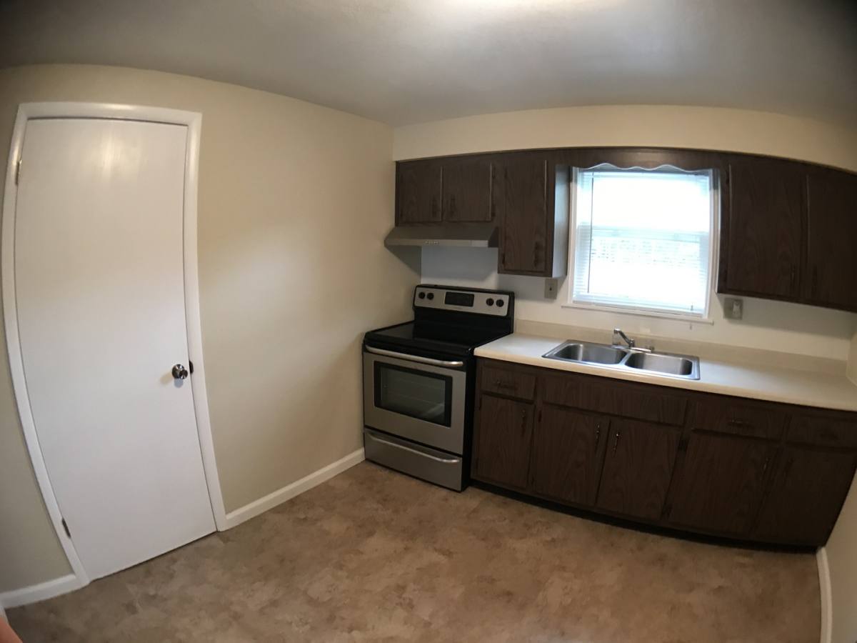 Townhouse for rent at 44 McConnell Rd, Cecil, PA 15321