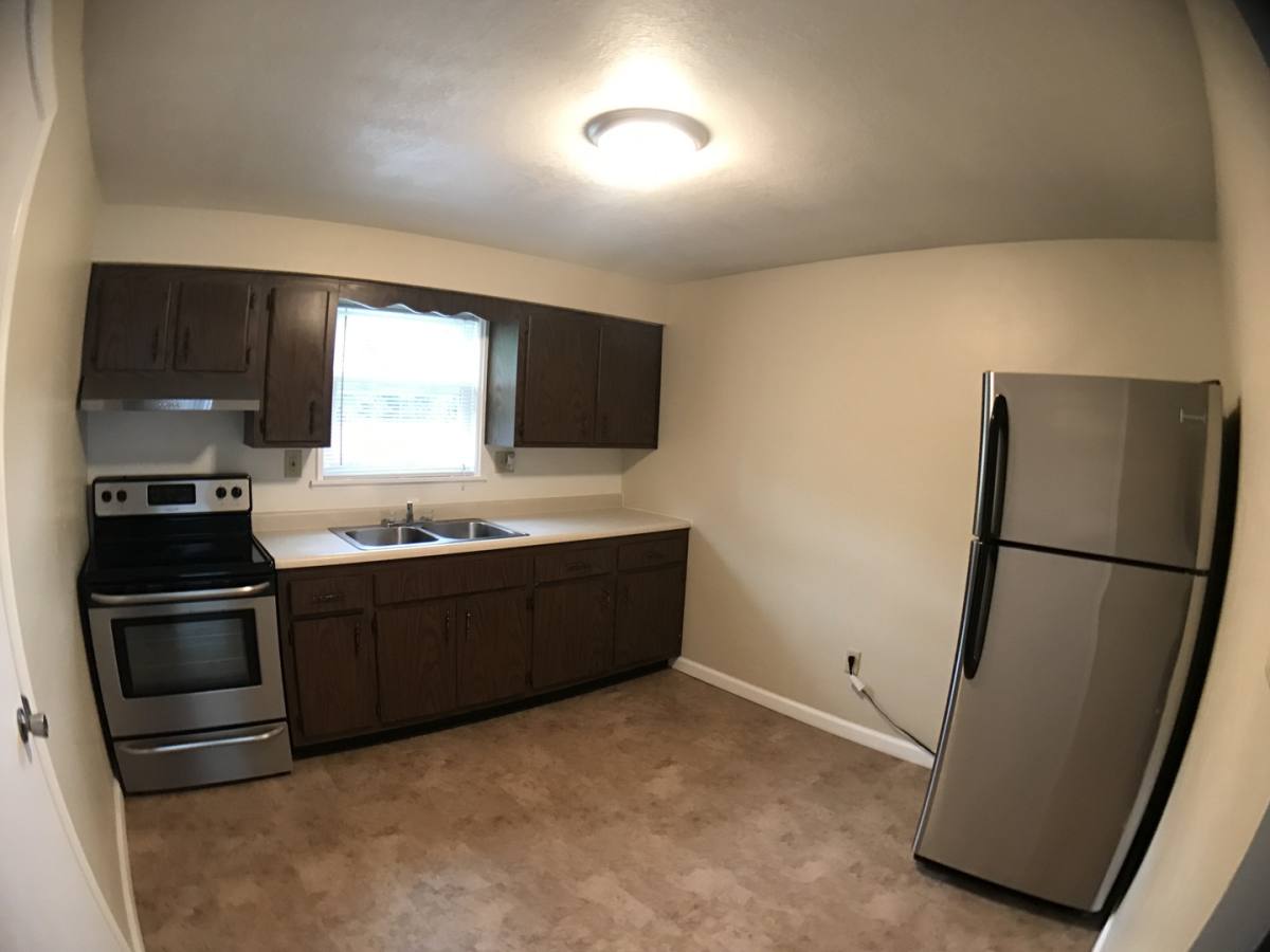 Townhouse for rent at 44 McConnell Rd, Cecil, PA 15321