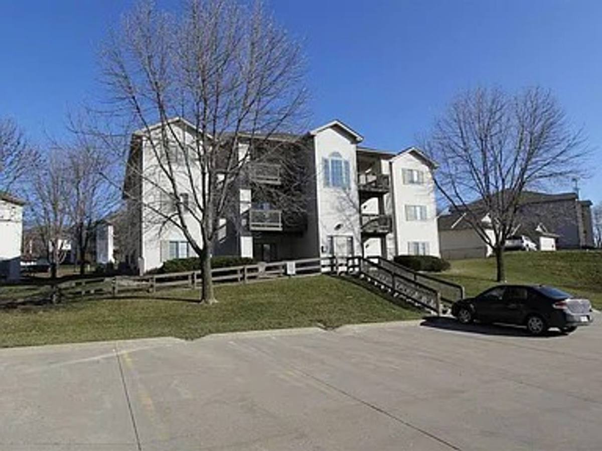 Apartment for rent at 2880 Coral Court, Coralville, IA 52241