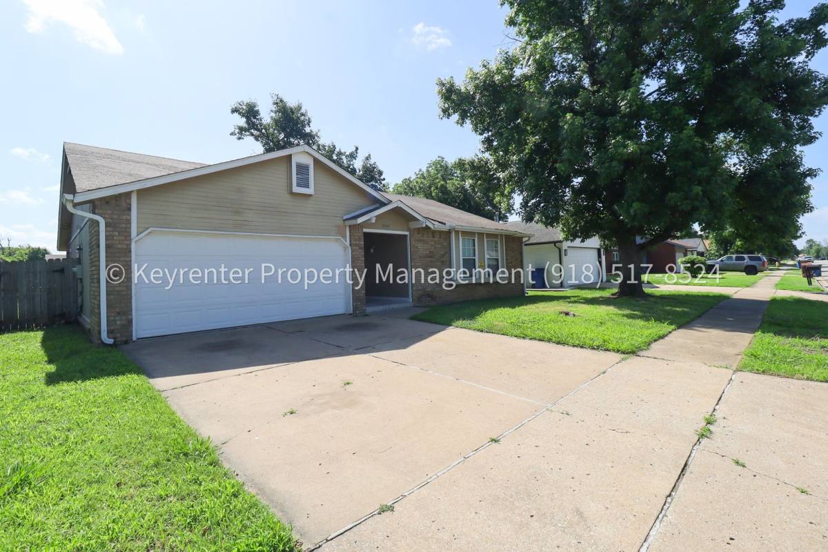 House for rent at 1541 S 137th E Ave, Tulsa, OK 74108