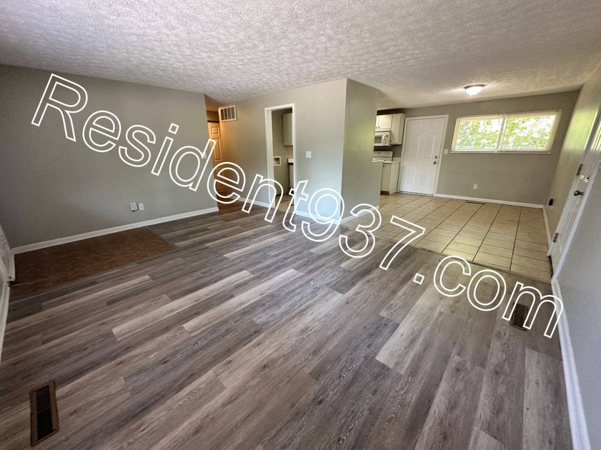 House for rent at 2295 Milesburn Dr, Dayton, OH 45439