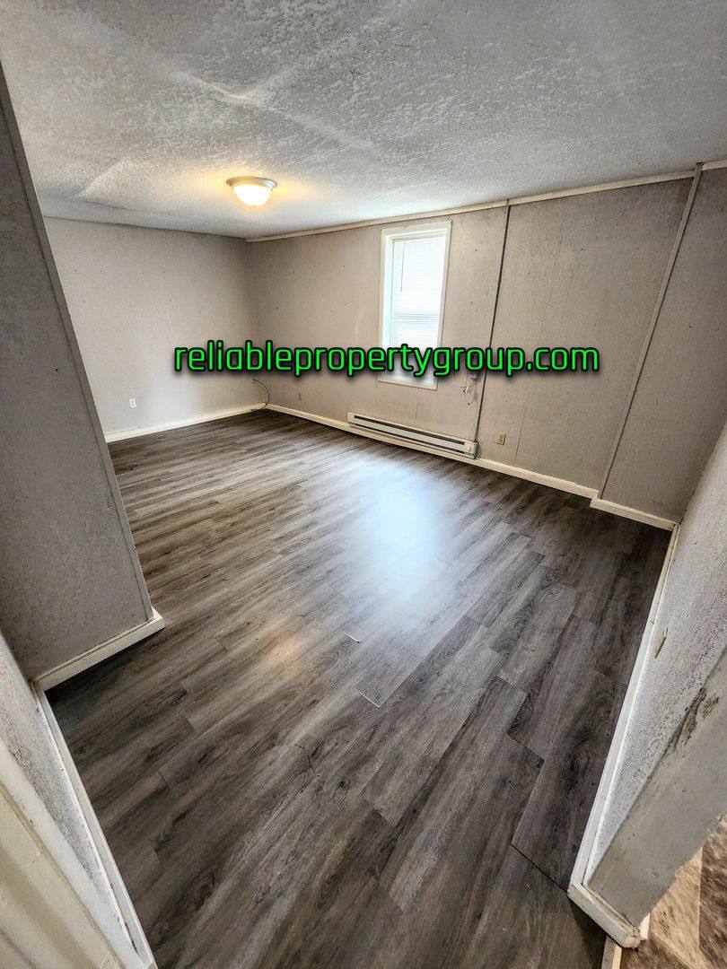 Apartment for rent at 1745 E Market St, Huntington, IN 46750