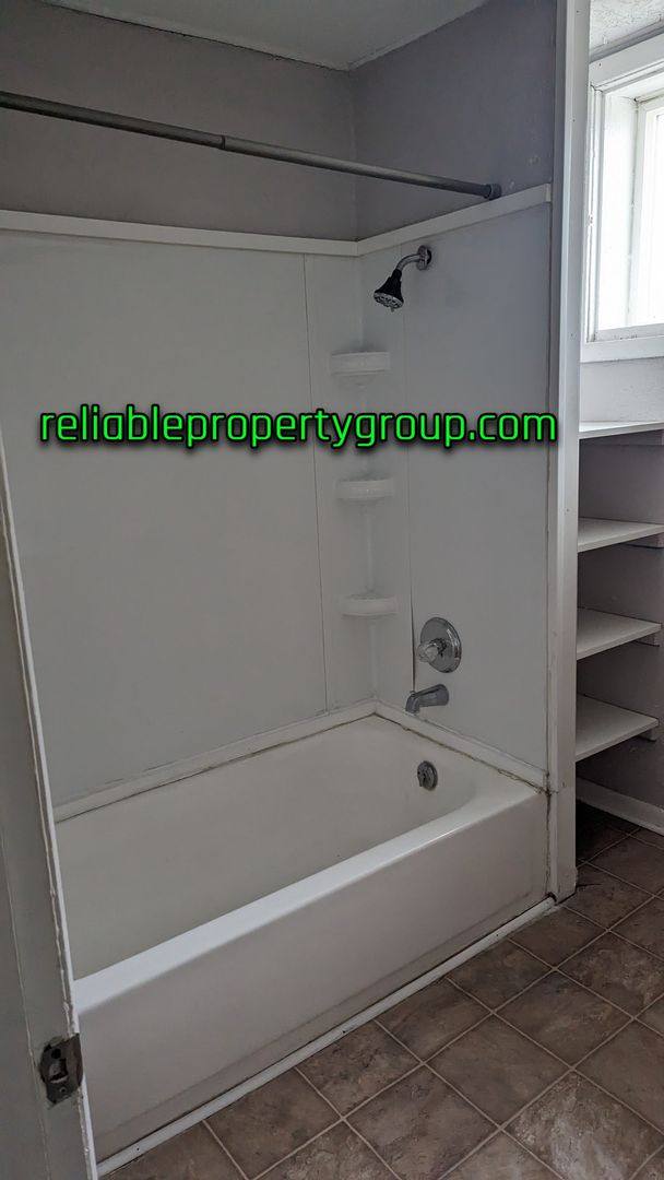 Apartment for rent at 1745 E Market St, Huntington, IN 46750