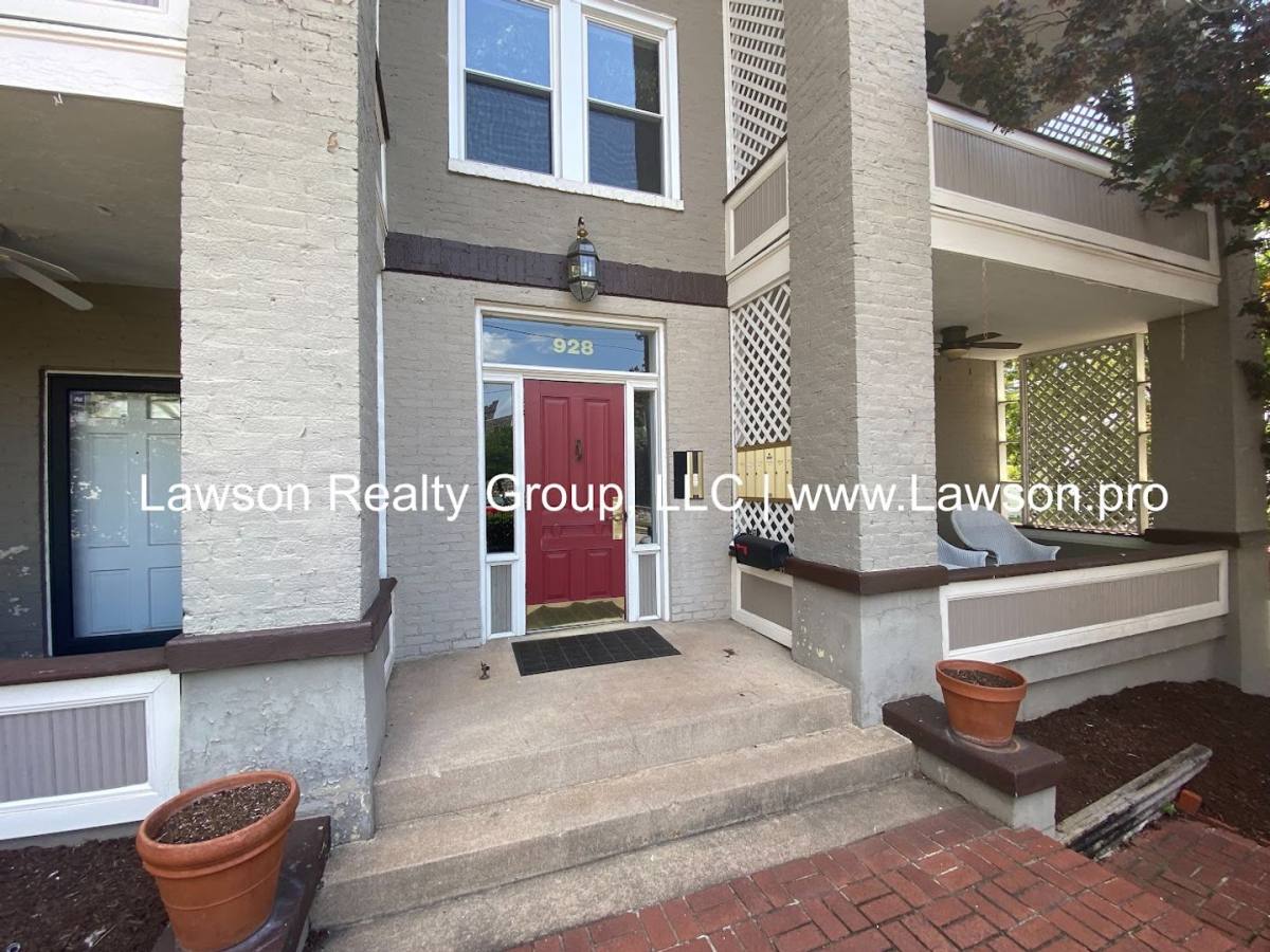 Apartment for rent at 928 2nd St SW, Roanoke, VA 24016