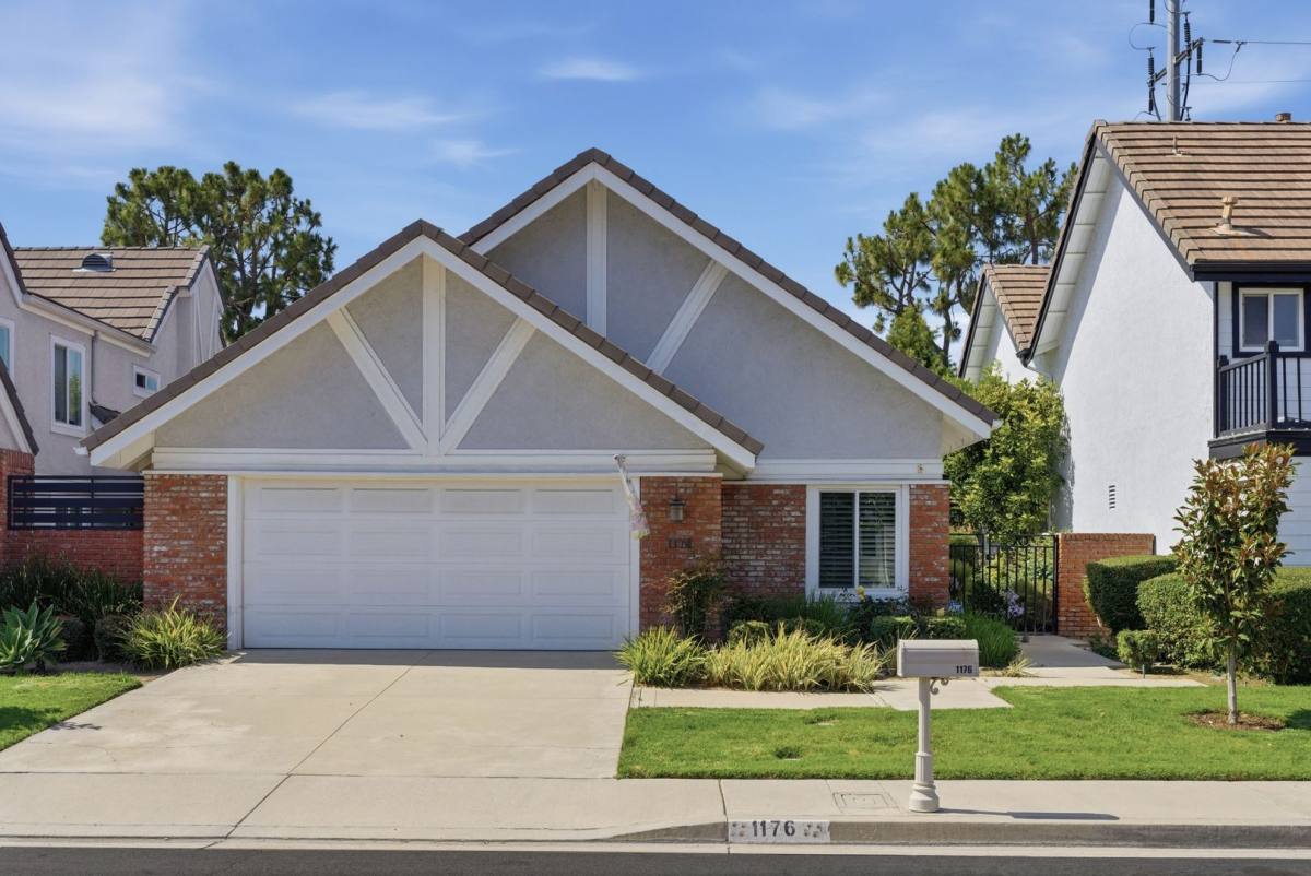 House for rent at 1176 Kingston, Costa Mesa, CA 92626