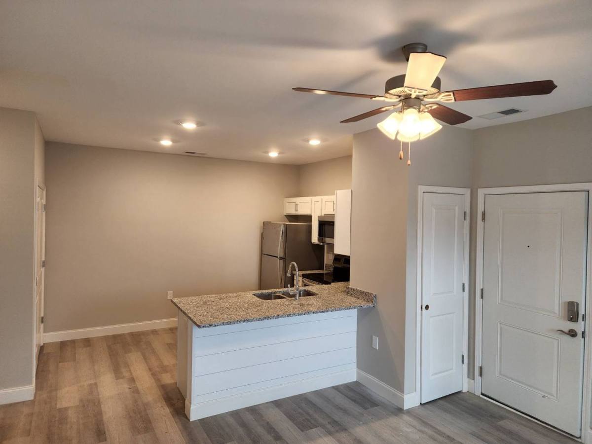 Apartment for rent at 2260 Hickory St, Bowling Green, KY 42101