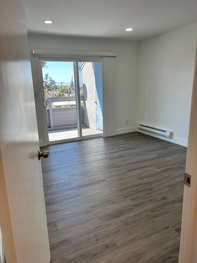 Apartment for rent at 15977-15987 Maubert Ave, San Leandro, CA 94578