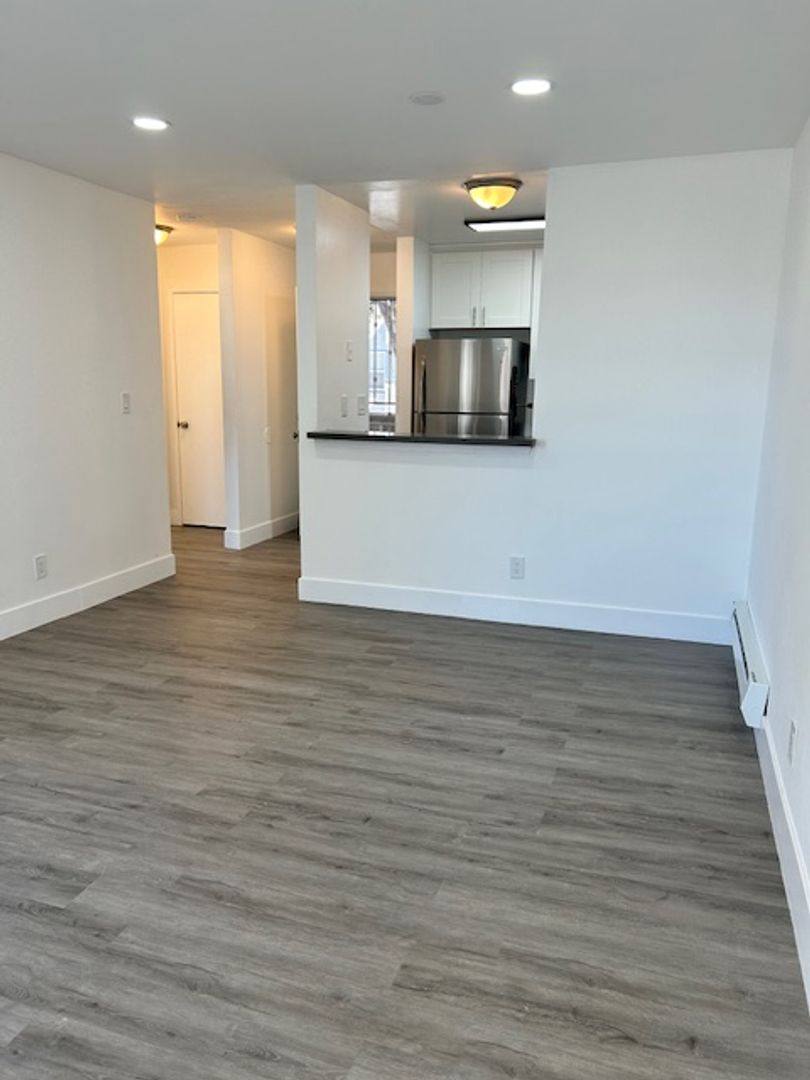 Apartment for rent at 15977-15987 Maubert Ave, San Leandro, CA 94578