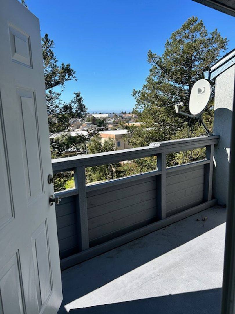 Apartment for rent at 15977-15987 Maubert Ave, San Leandro, CA 94578