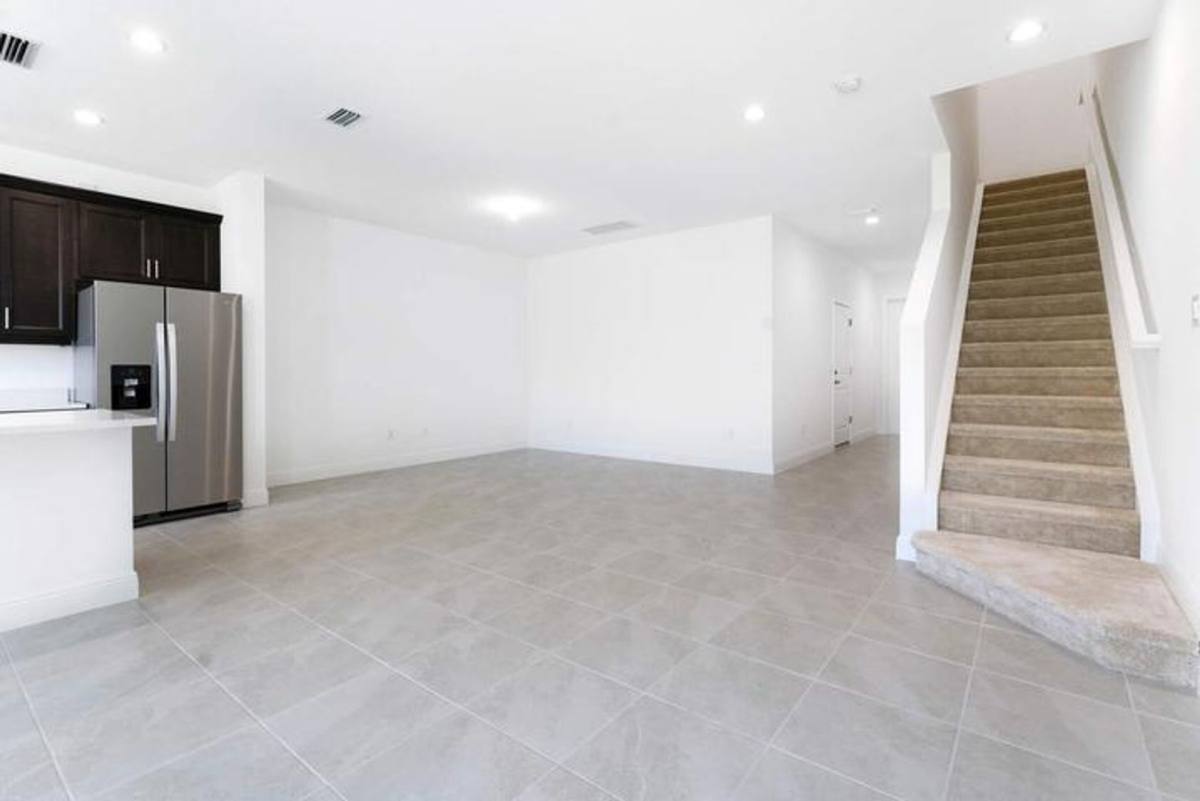 House for rent at 552 Sanderling Circle, Deerfield Beach, FL 33442