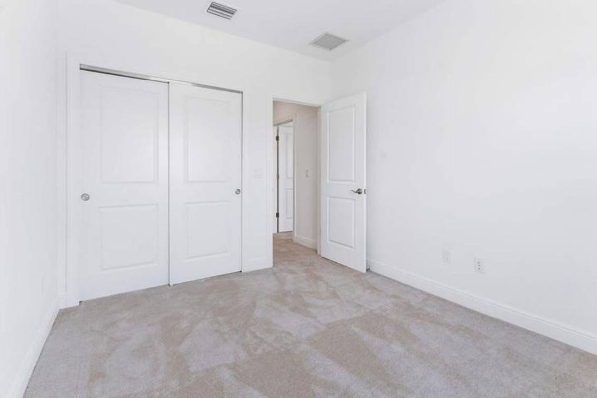 House for rent at 552 Sanderling Circle, Deerfield Beach, FL 33442