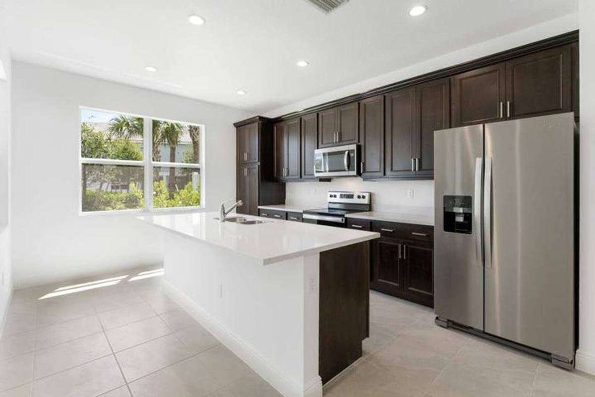House for rent at 552 Sanderling Circle, Deerfield Beach, FL 33442