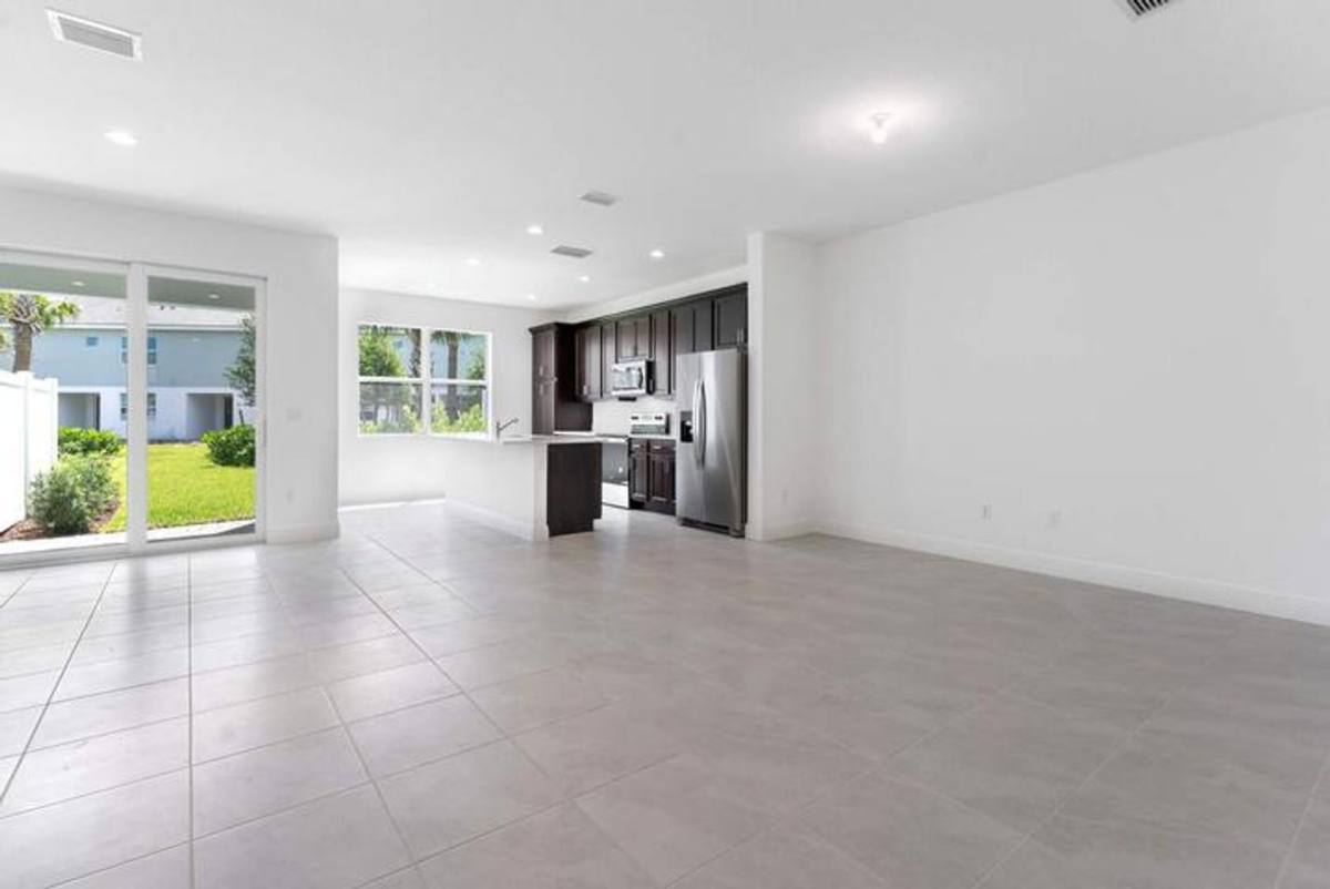 House for rent at 552 Sanderling Circle, Deerfield Beach, FL 33442