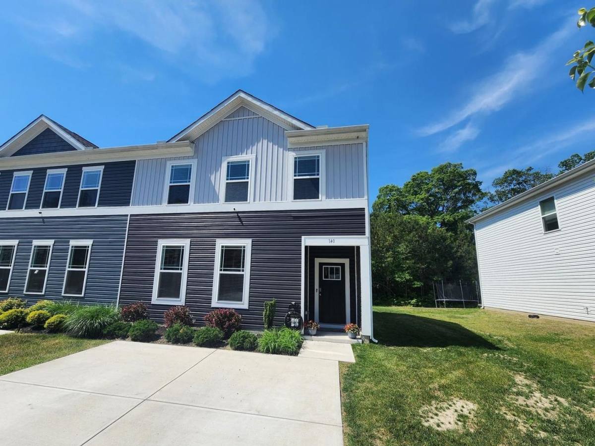 Townhouse for rent at 140 Currant Circle, Magnolia, DE 19962