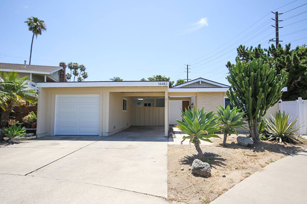 House for rent at 14482 Grassmere Lane, Tustin, CA 92780