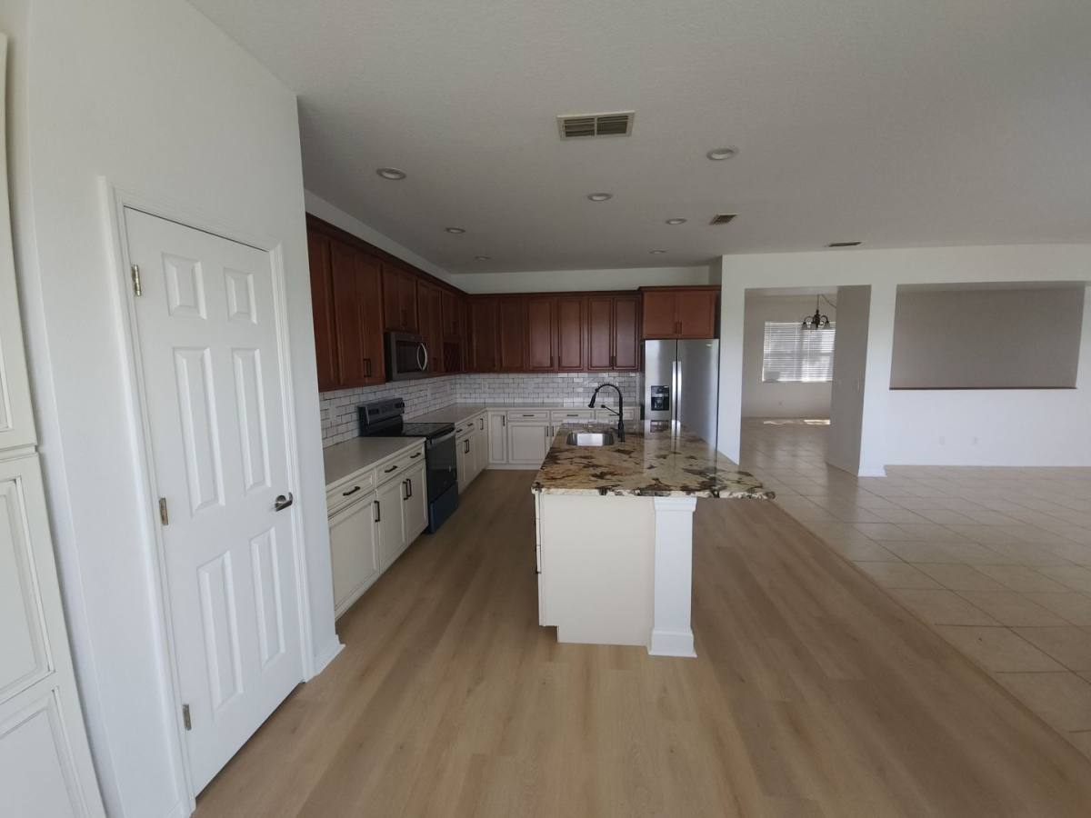 House for rent at 912 N Jacks Lake Rd, Clermont, FL 34711