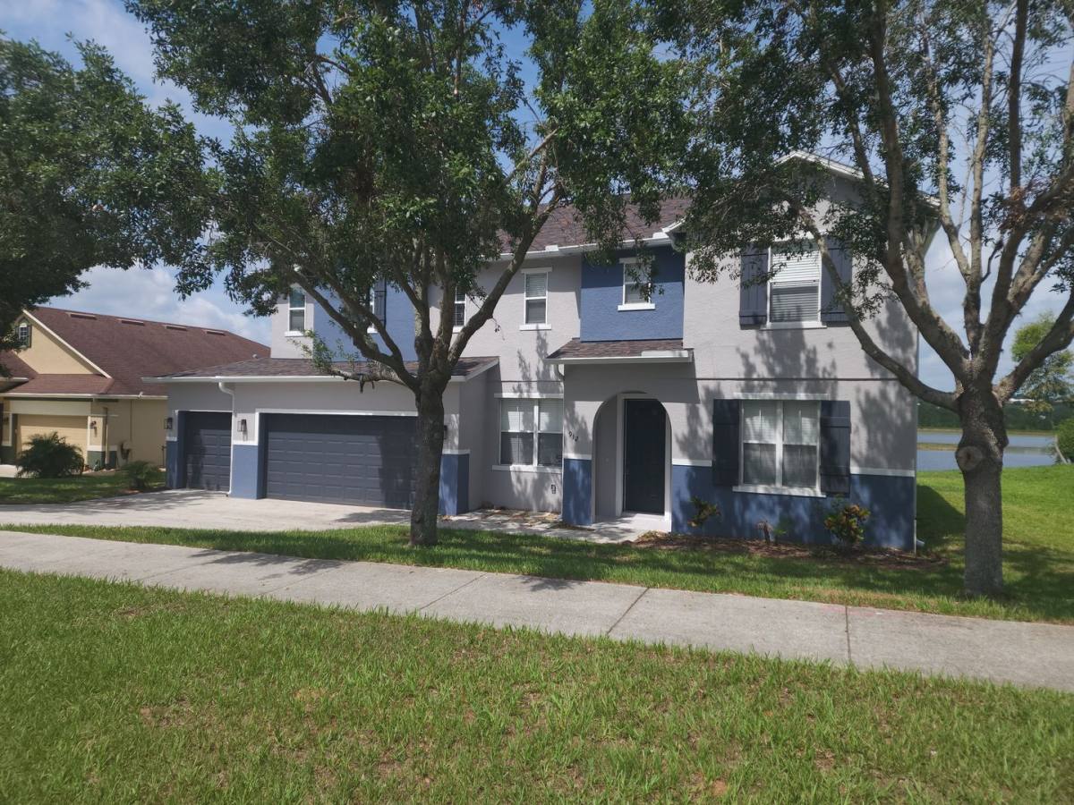 House for rent at 912 N Jacks Lake Rd, Clermont, FL 34711