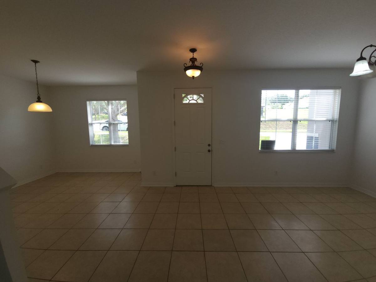 House for rent at 912 N Jacks Lake Rd, Clermont, FL 34711