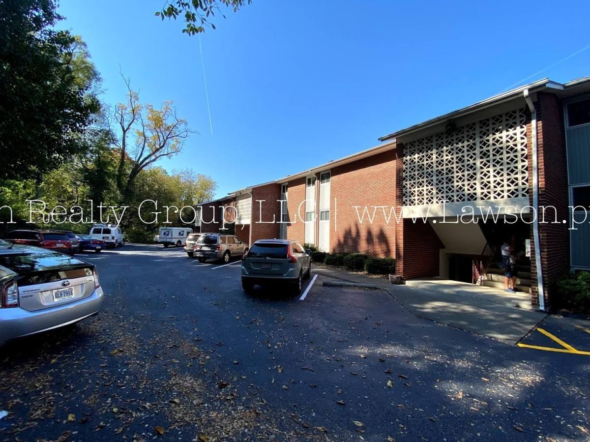 Apartment for rent at 2200 Stephenson Ave, Roanoke, VA 24014