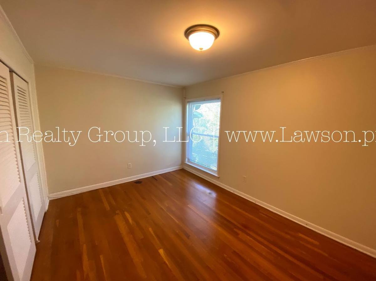 Apartment for rent at 2200 Stephenson Ave, Roanoke, VA 24014