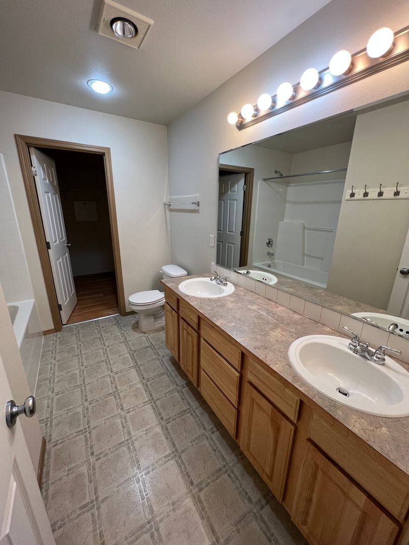House for rent at 12318 26th Place W, Everett, WA 98204