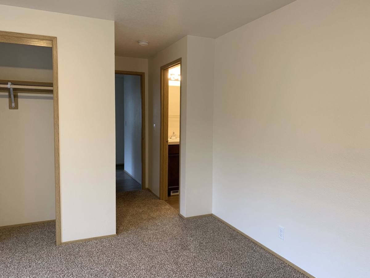 House for rent at 900 SW 179th Ave, Beaverton, OR 97003