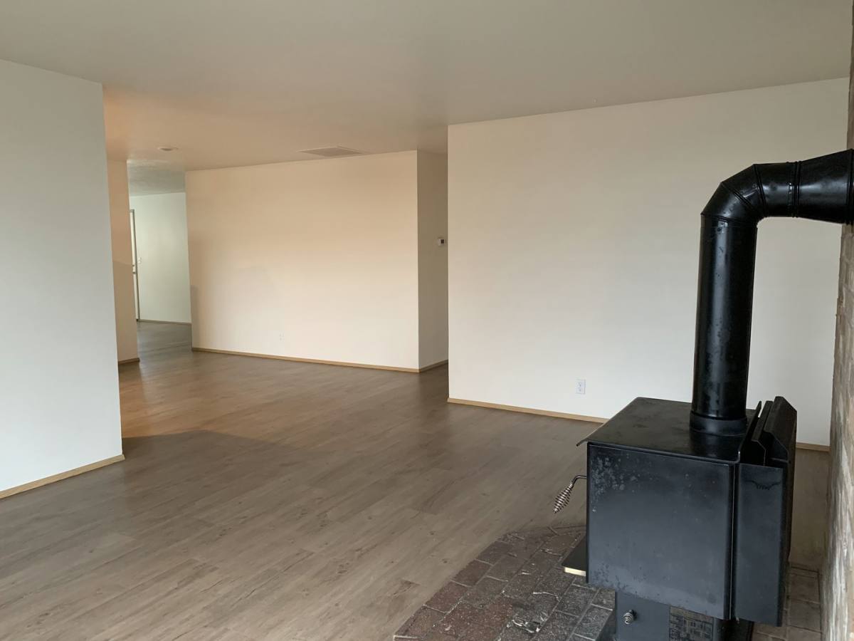 House for rent at 900 SW 179th Ave, Beaverton, OR 97003
