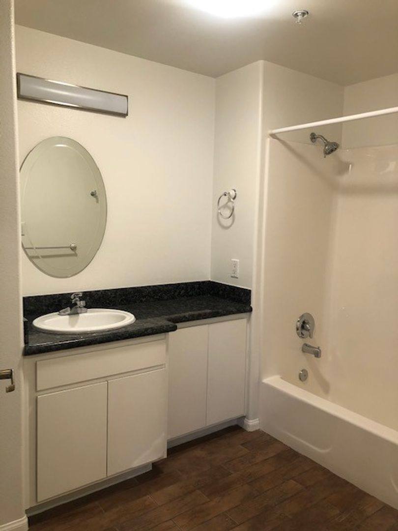 Apartment for rent at 2991 Loma Vista Rd, Ventura, CA 93003