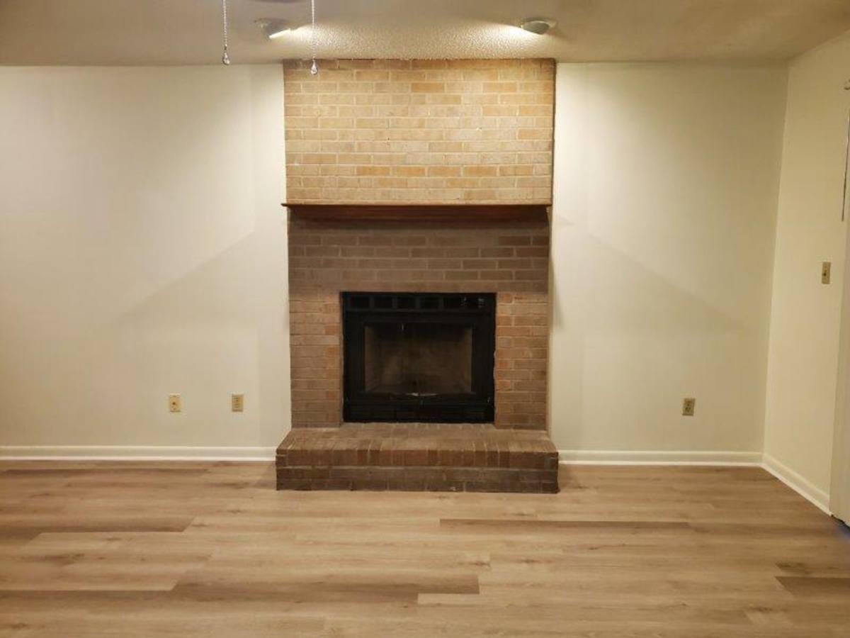 Townhouse for rent at 137 Brian Court, Daleville, AL 36322