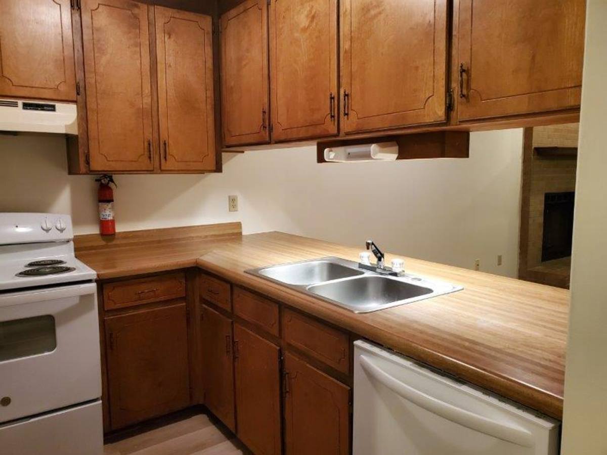 Townhouse for rent at 137 Brian Court, Daleville, AL 36322