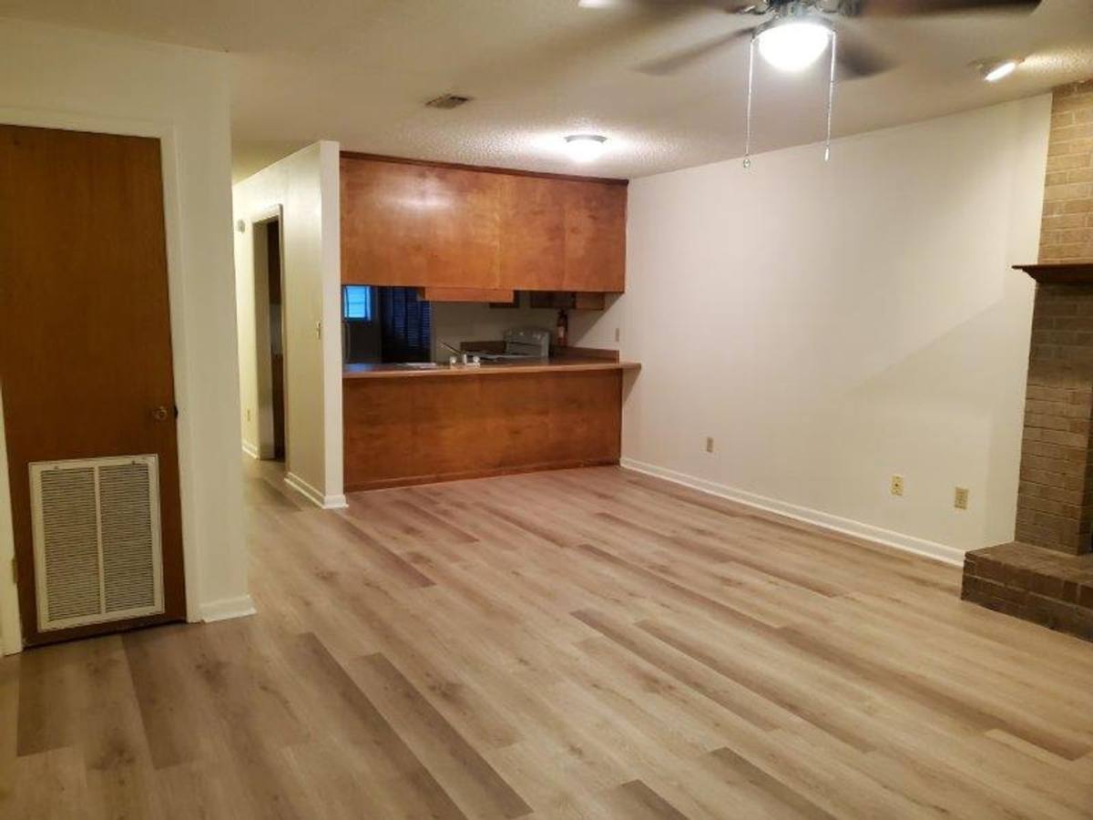 Townhouse for rent at 137 Brian Court, Daleville, AL 36322