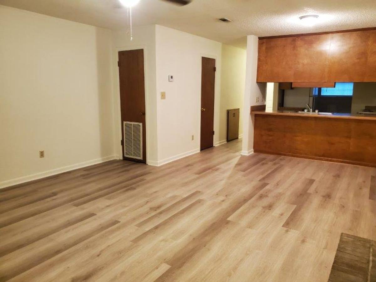 Townhouse for rent at 137 Brian Court, Daleville, AL 36322