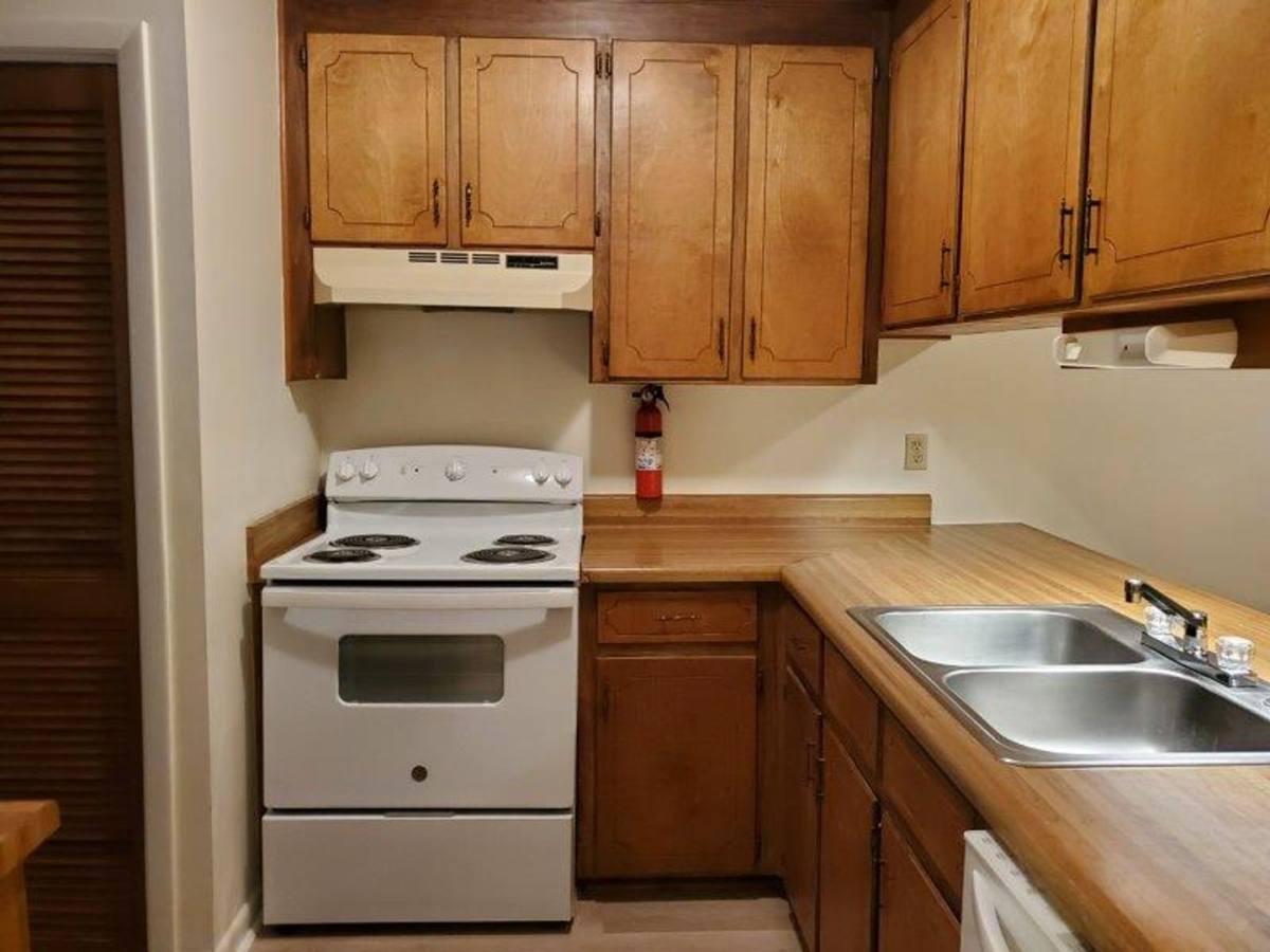 Townhouse for rent at 137 Brian Court, Daleville, AL 36322