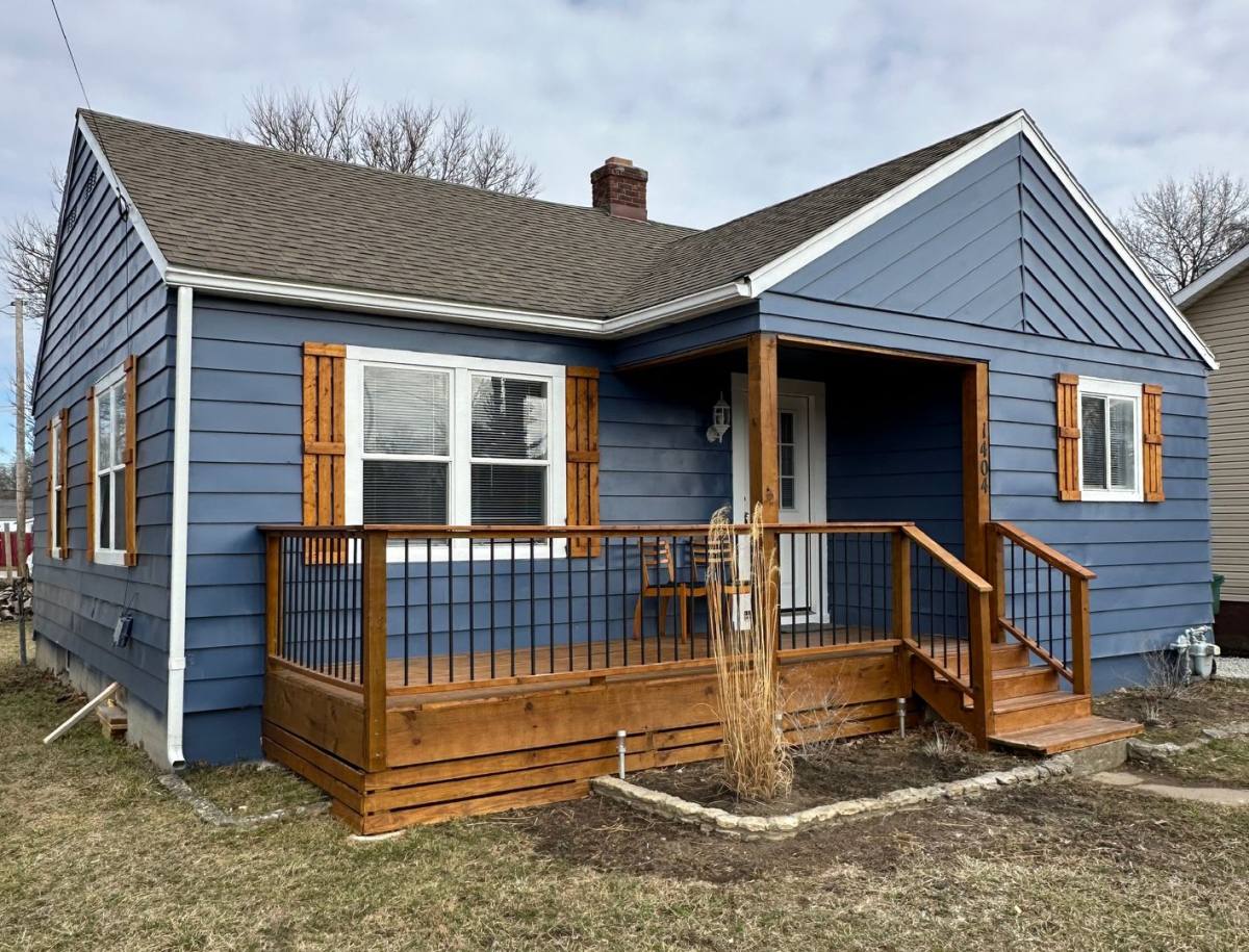 House for rent at 1404 W Bethel Ave, Muncie, IN 47304