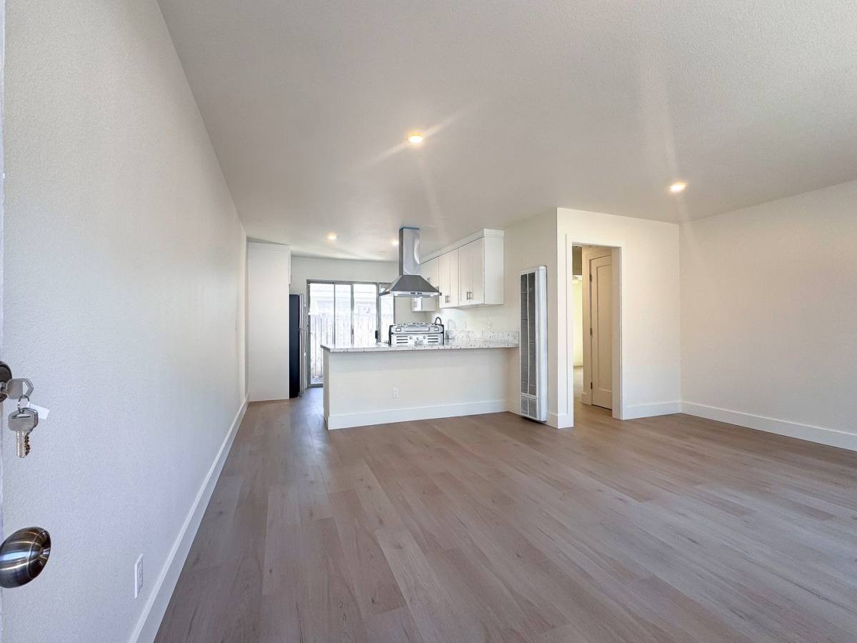 Apartment for rent at 130 W Malvern Ave, Fullerton, CA 92832