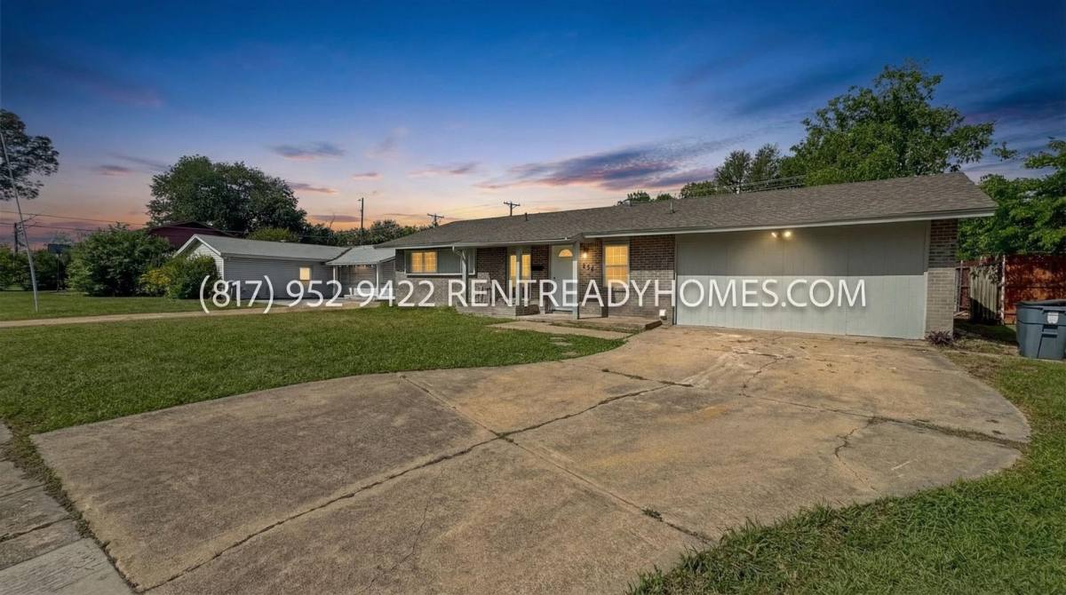 House for rent at 2613 Fairbrook St, Irving, TX 75062
