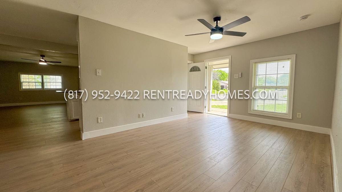 House for rent at 2613 Fairbrook St, Irving, TX 75062