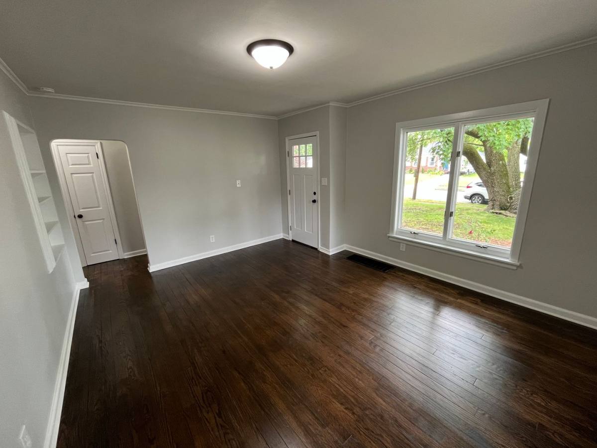 House for rent at 870 Melrose Ave, Columbus, OH 43224