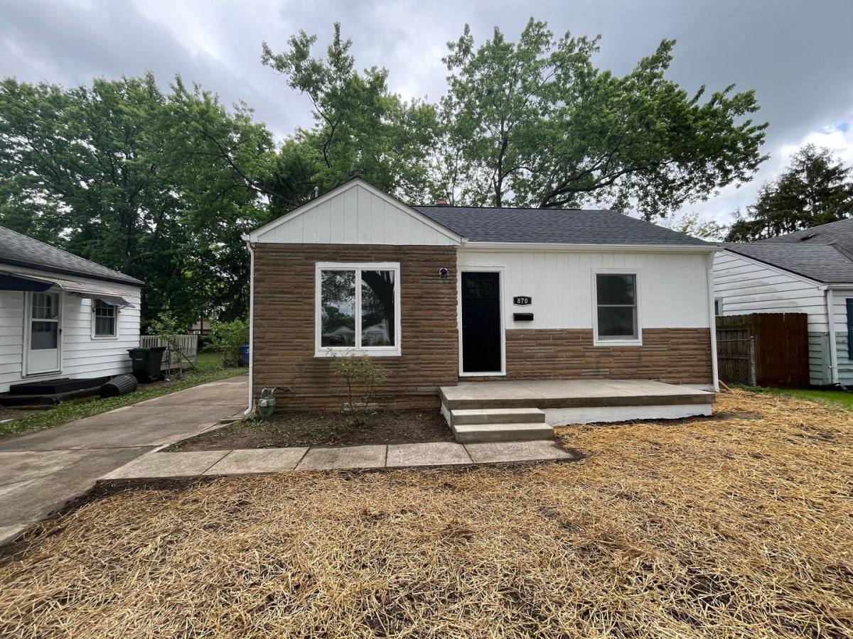 House for rent at 870 Melrose Ave, Columbus, OH 43224